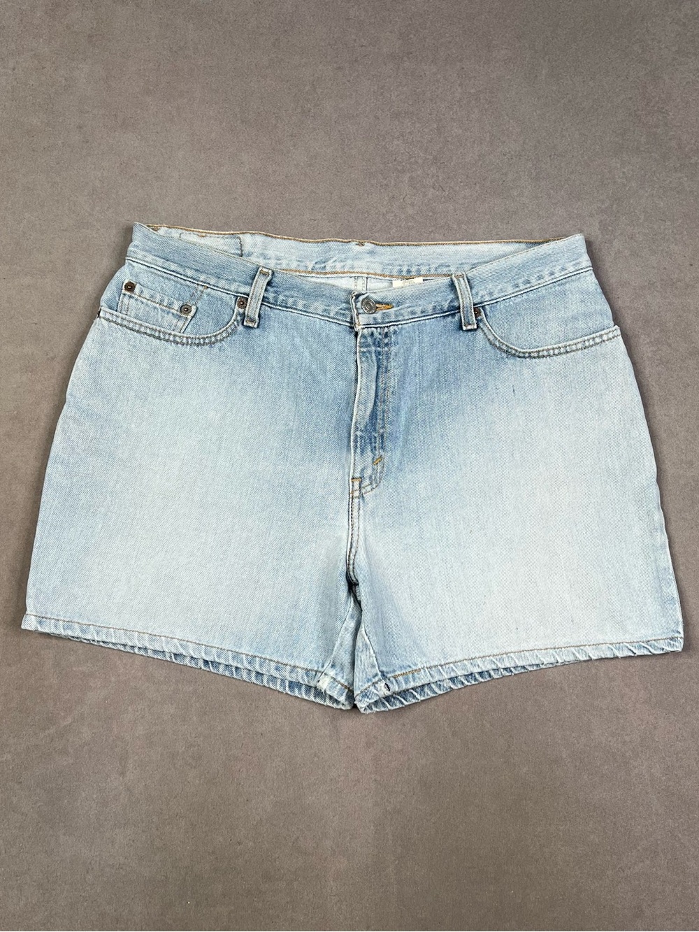 Vintage Levi's Light Blue Denim High-Rise Women's Shorts
